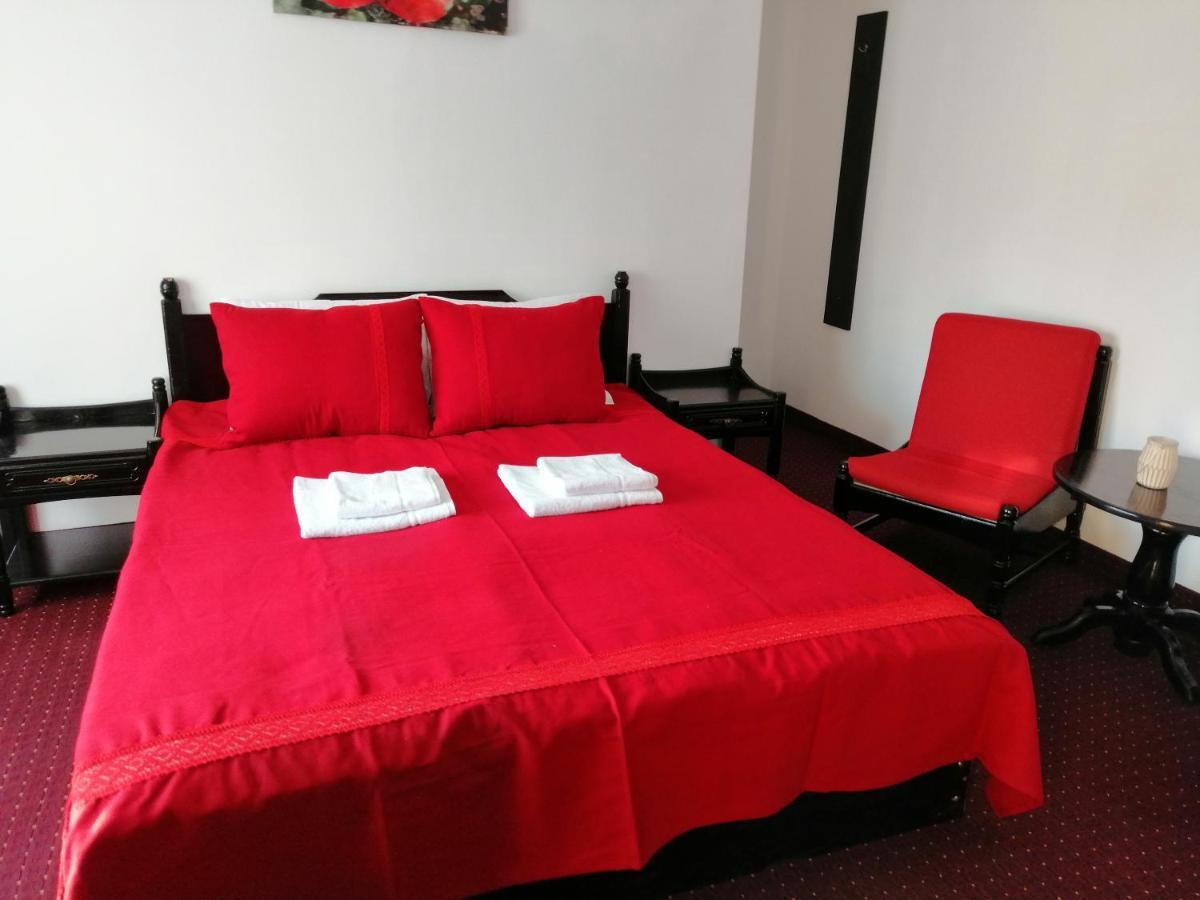 Copou Inn Iasi Luaran gambar
